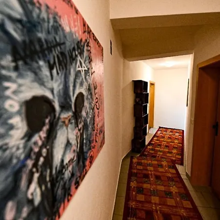 Faust Aparthotel *
